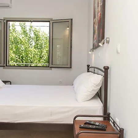 Neptune - Holidays By The Sunny Beach Apartamento Kardamyli