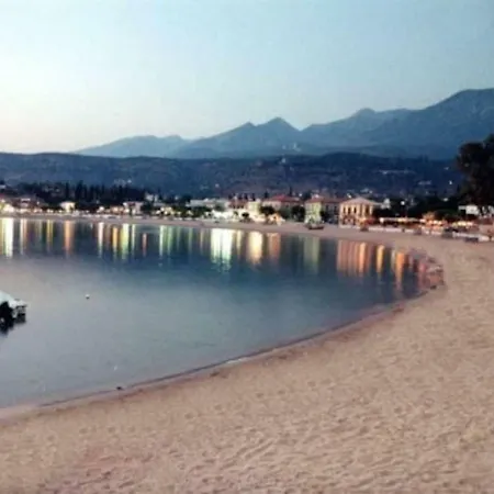 Neptune - Holidays By The Sunny Beach Apartment Kardhamili